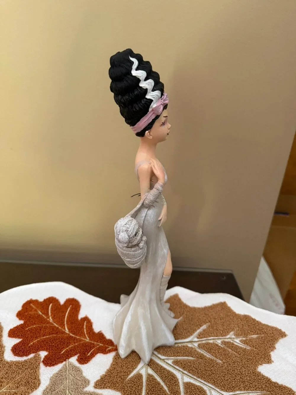 Hallow’s Eve Bride of Frankenstein w/ Mummy Dog Statue 14
